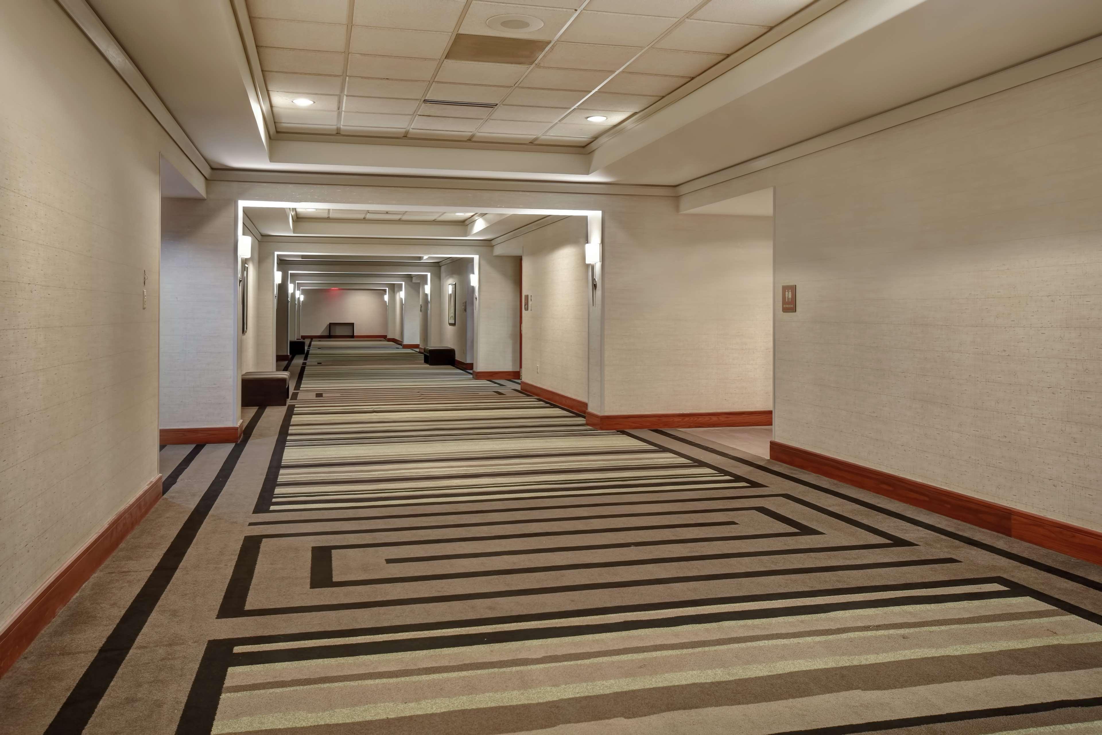 Embassy Suites Λιτλ Ροκ Εξωτερικό φωτογραφία