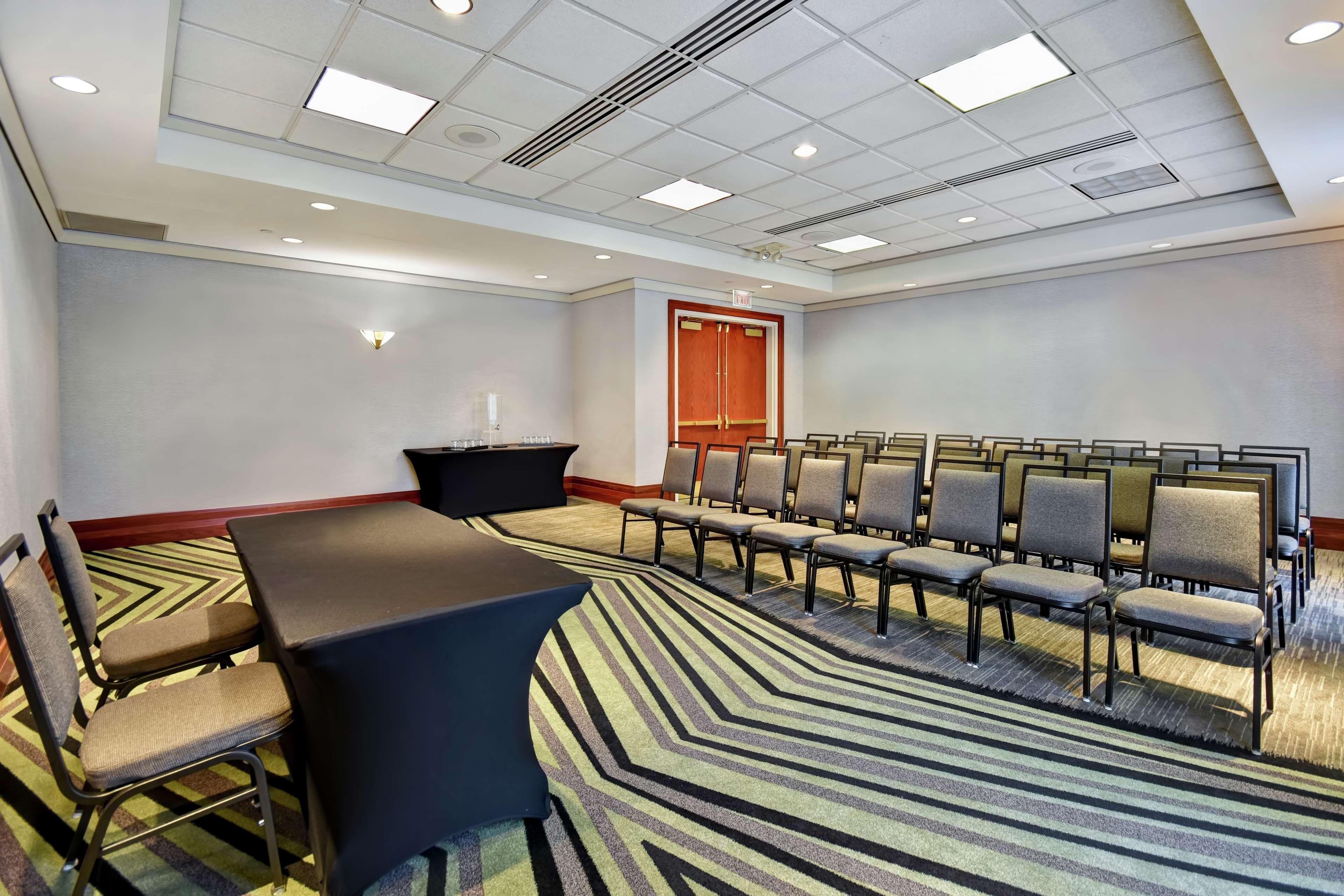 Embassy Suites Λιτλ Ροκ Εξωτερικό φωτογραφία