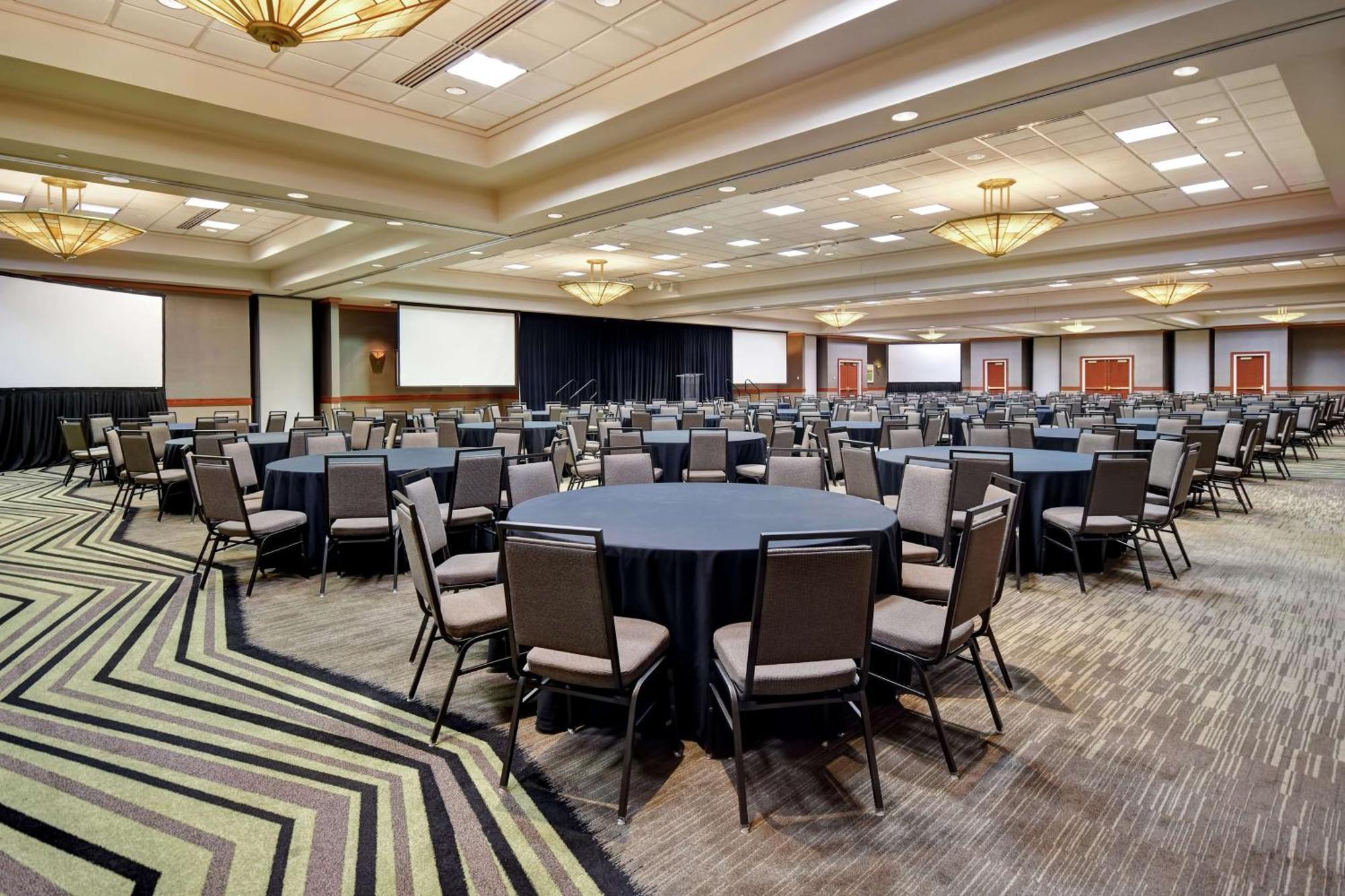 Embassy Suites Λιτλ Ροκ Εξωτερικό φωτογραφία
